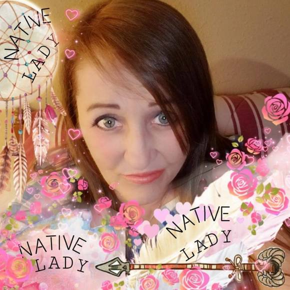 Meet your Posher, Lisa - Picture 1 of 1